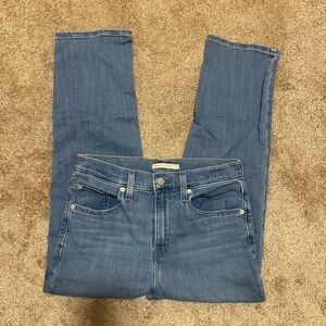 Levi's Women’s 724 High Rise Straight Blue Jeans Medium Wash 29